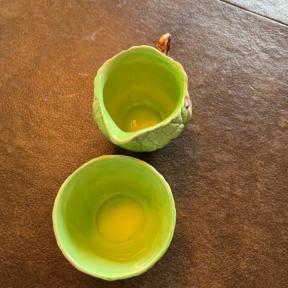 Carlton Ware Sugar and Creamer Set. Made in England of Australian Design - Picture 2 of 7